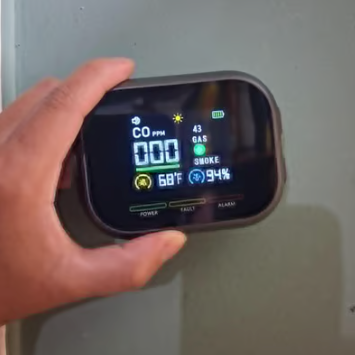 Vertex™ 6-in-1 Smart Gas, Smoke & CO Detector